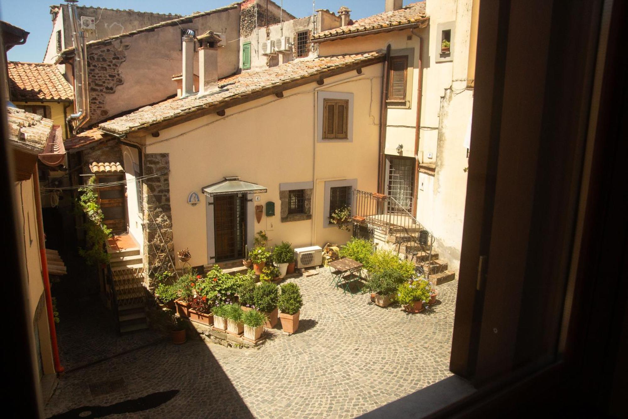트레비나노로마노 Finestra Sul Borgo 아파트 외부 사진